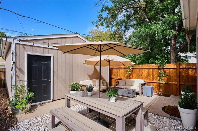 5 S Logan Street