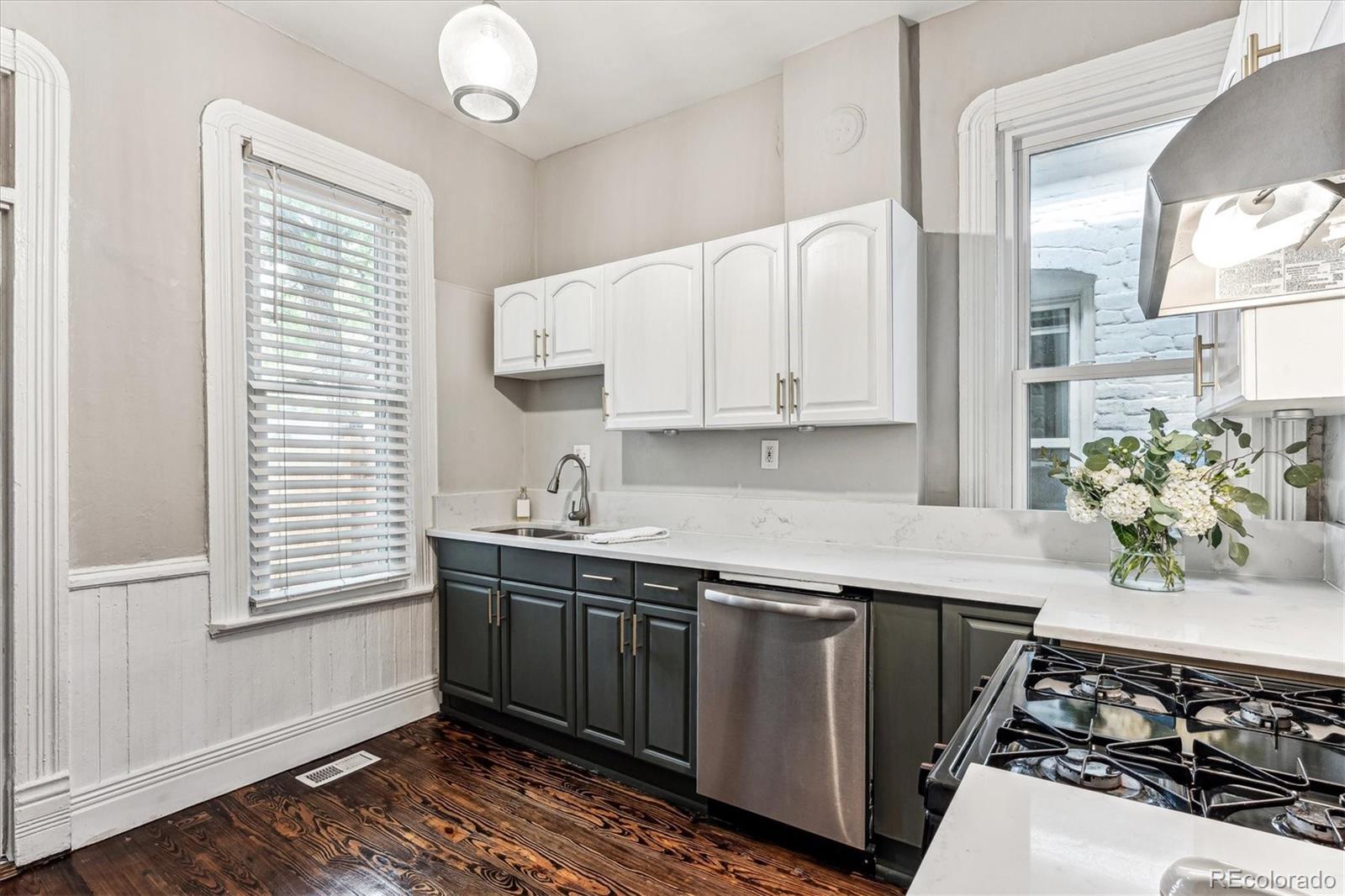 5 S Logan Street
