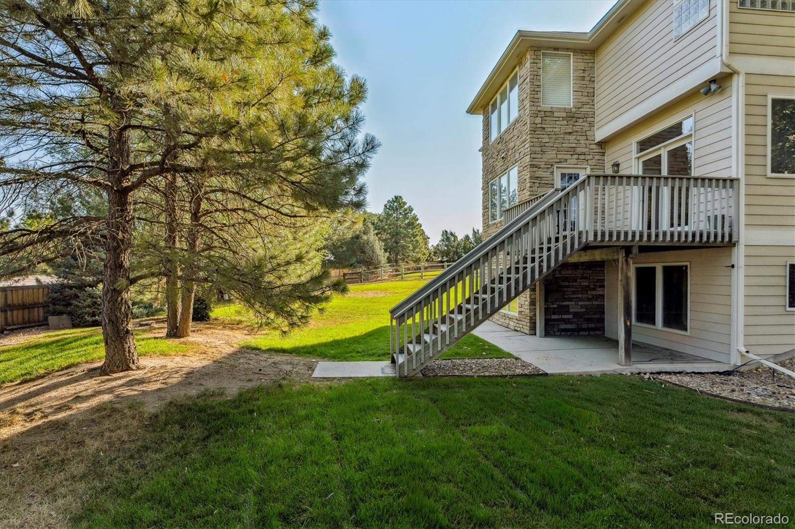 10089 Quarry Hill Place