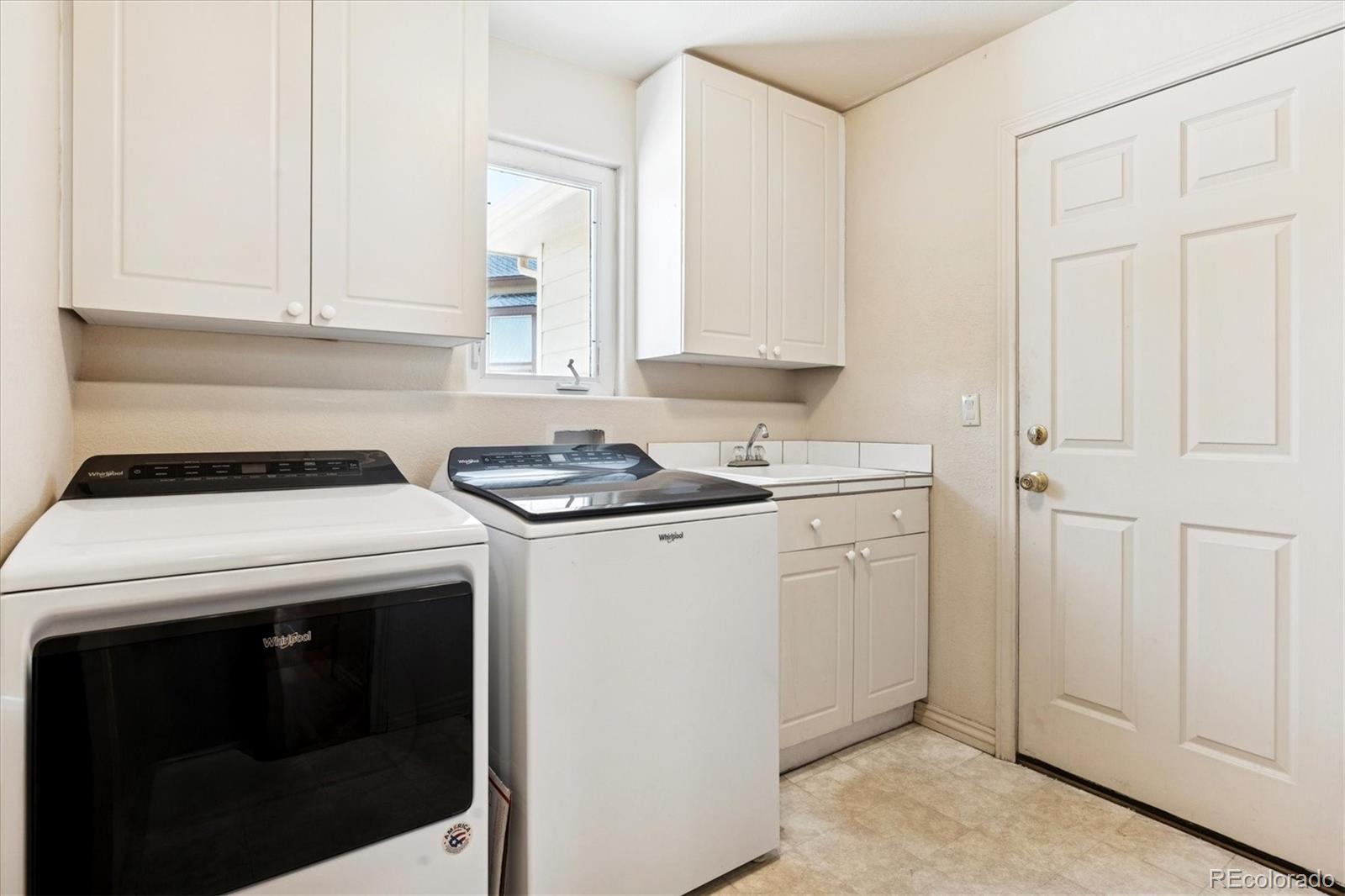 10089 Quarry Hill Place