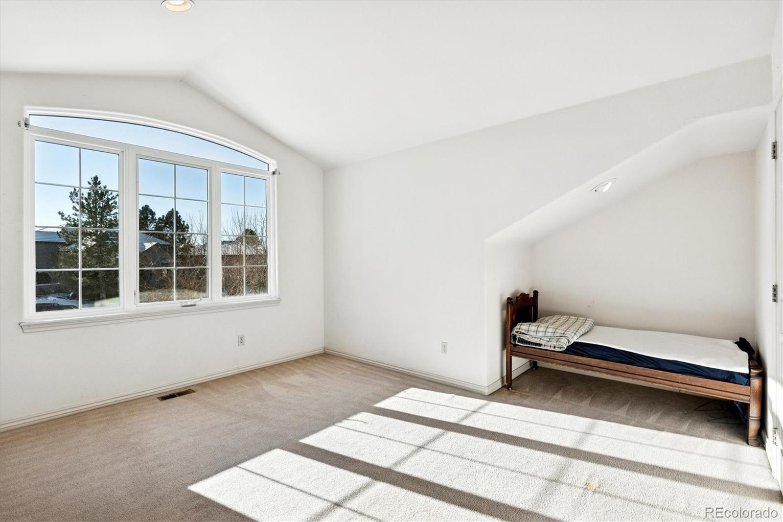 10089 Quarry Hill Place