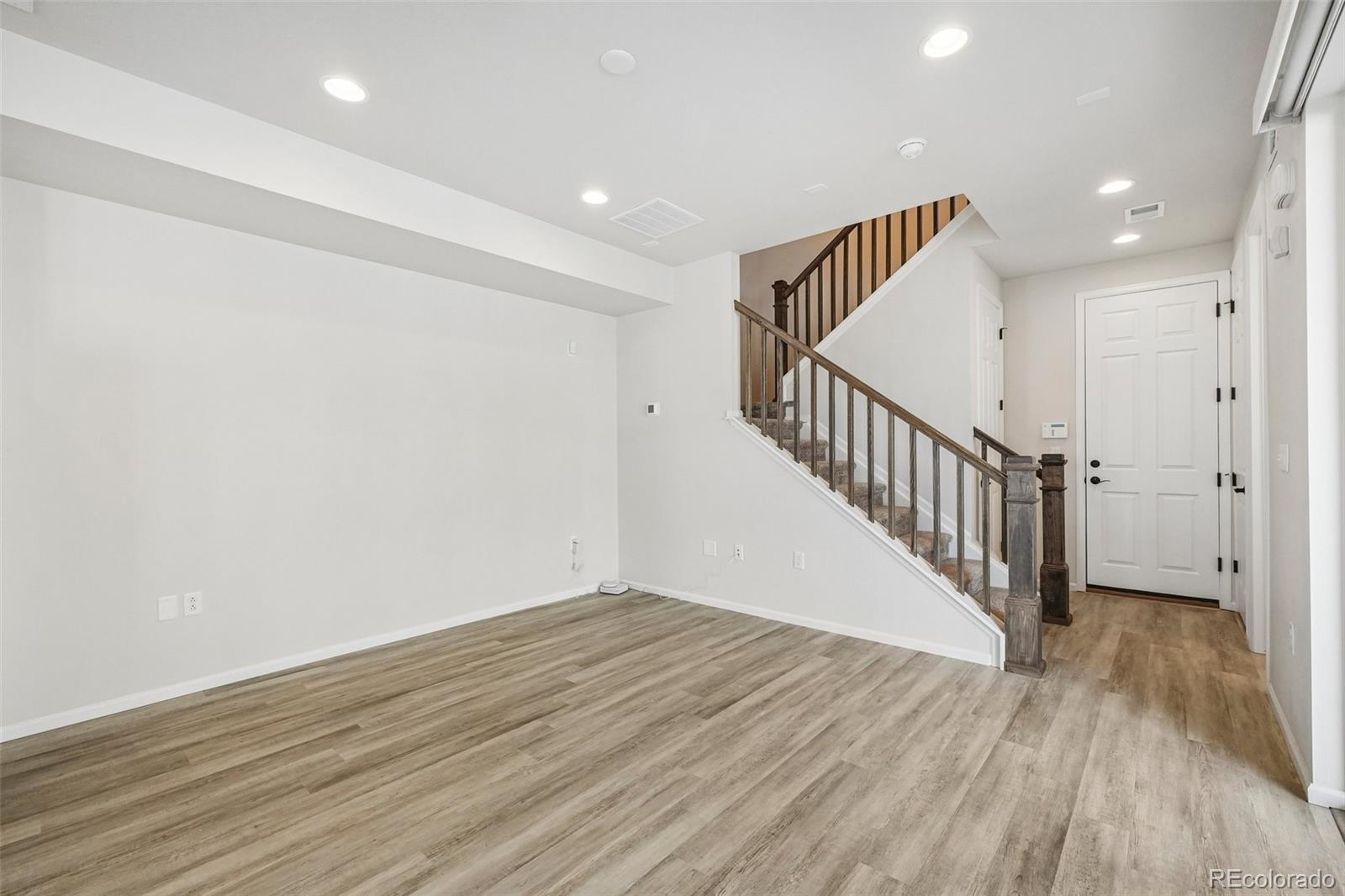 9109 Snake River Street
