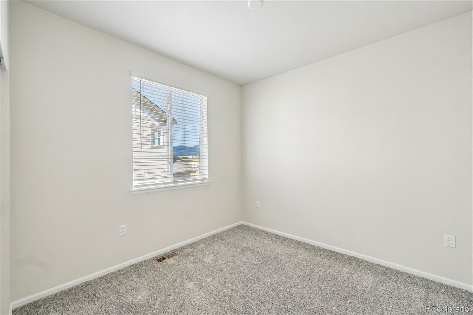 9109 Snake River Street