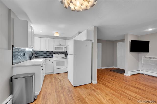 2700 S Holly Street Unit: 110