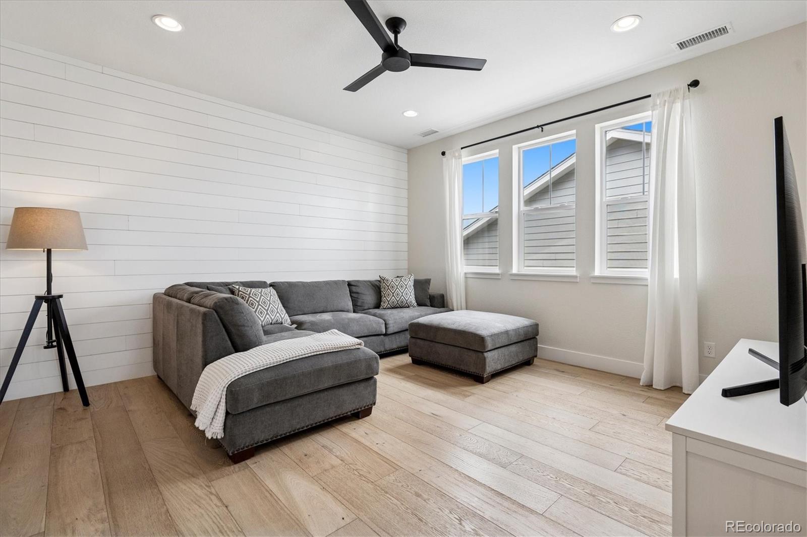 6851 Copper Sky Circle