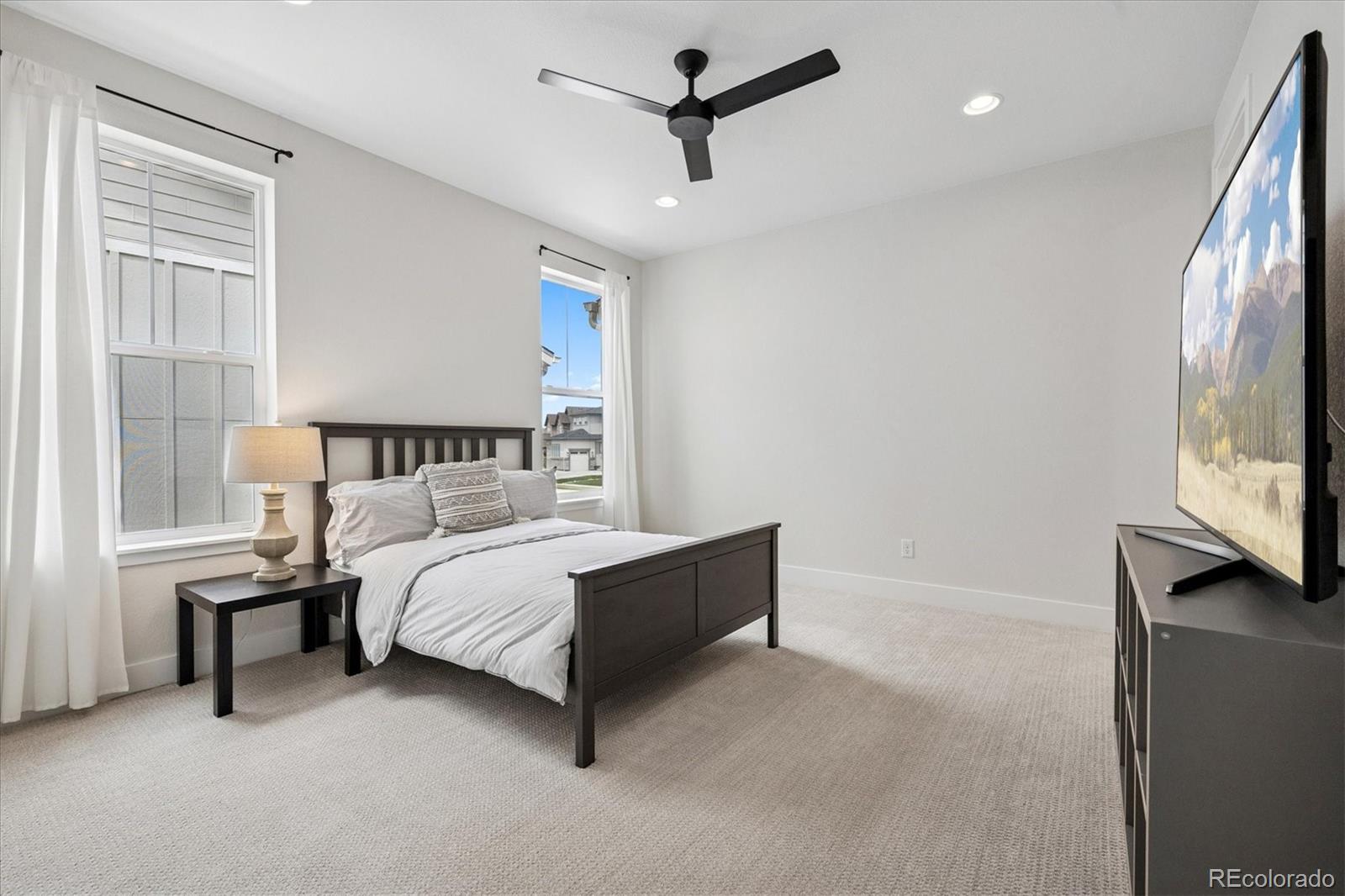 6851 Copper Sky Circle