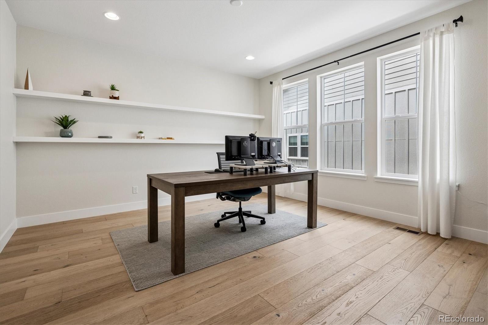 6851 Copper Sky Circle