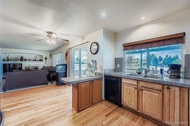 2743 S Waco Way