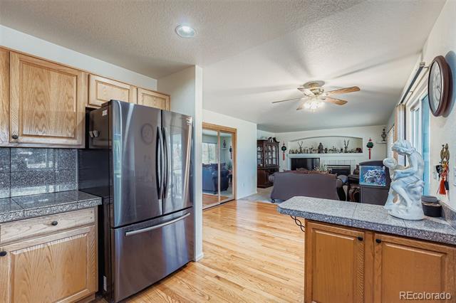 2743 S Waco Way