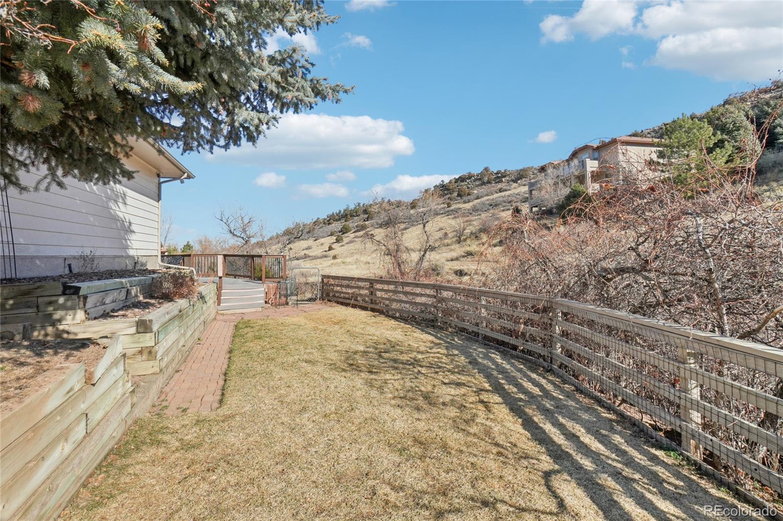 7084 Fox Paw Trail