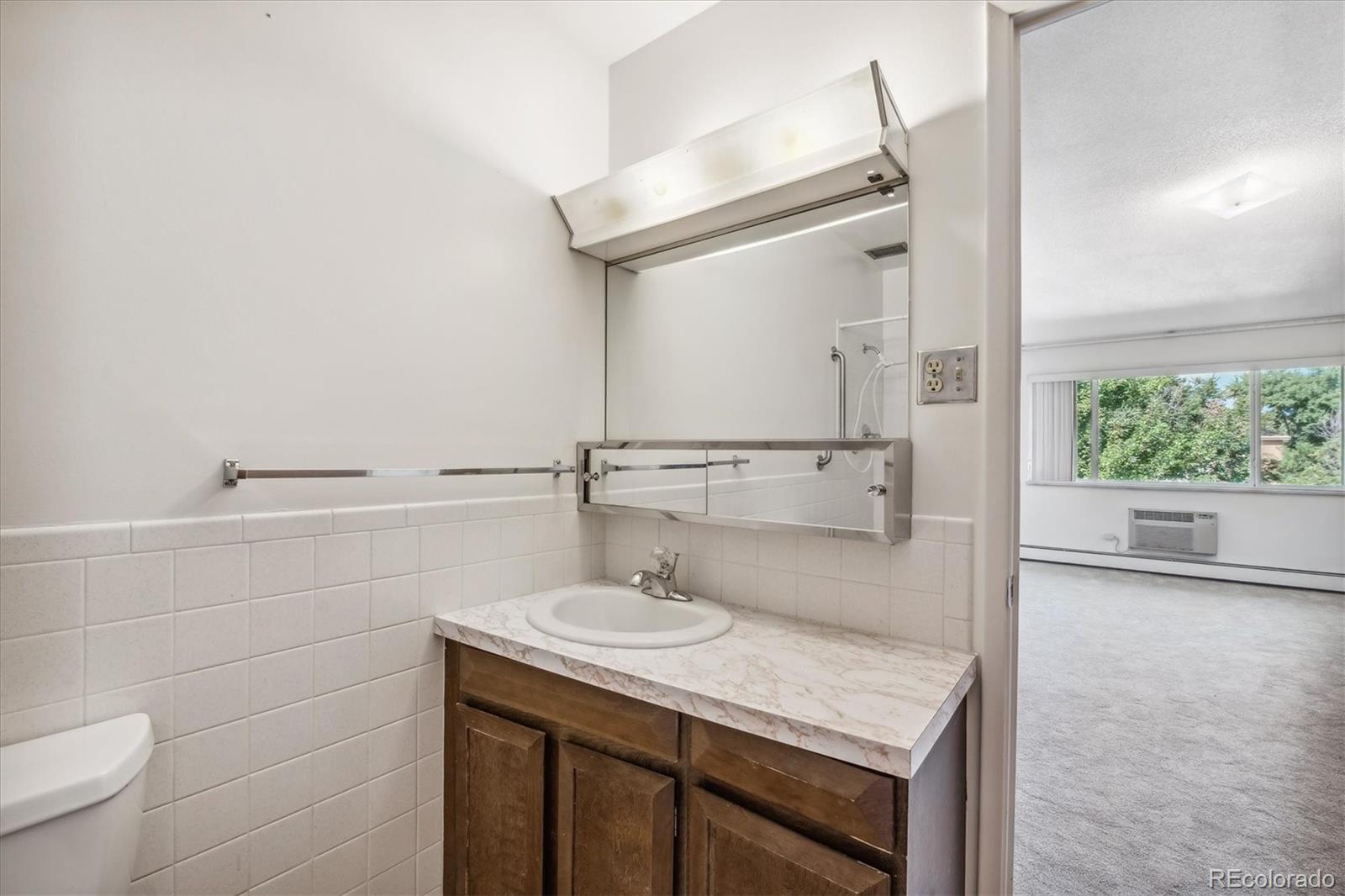 610 S Alton Way Unit: 5D