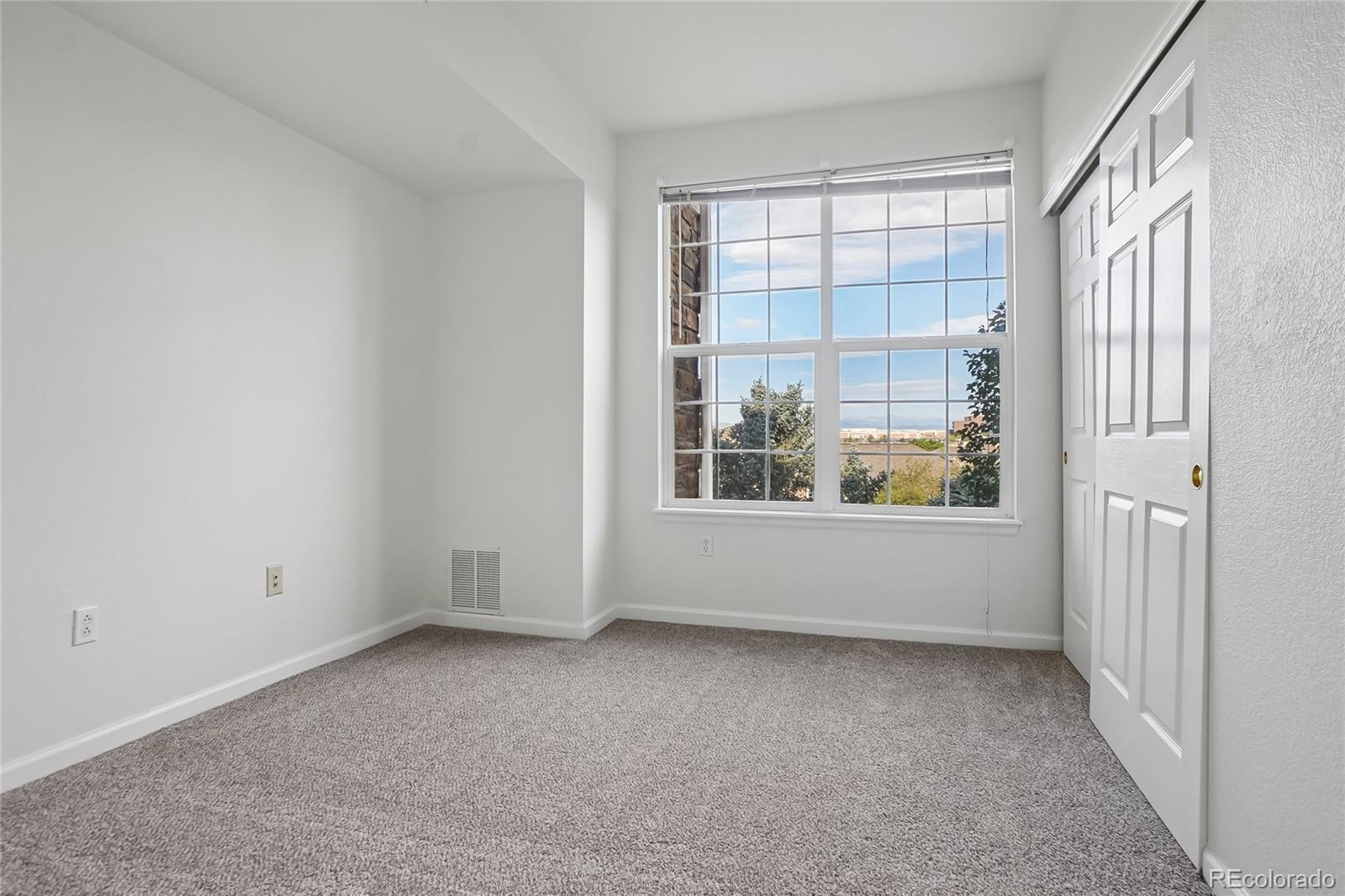 7440 S Blackhawk Street Unit: 11-203