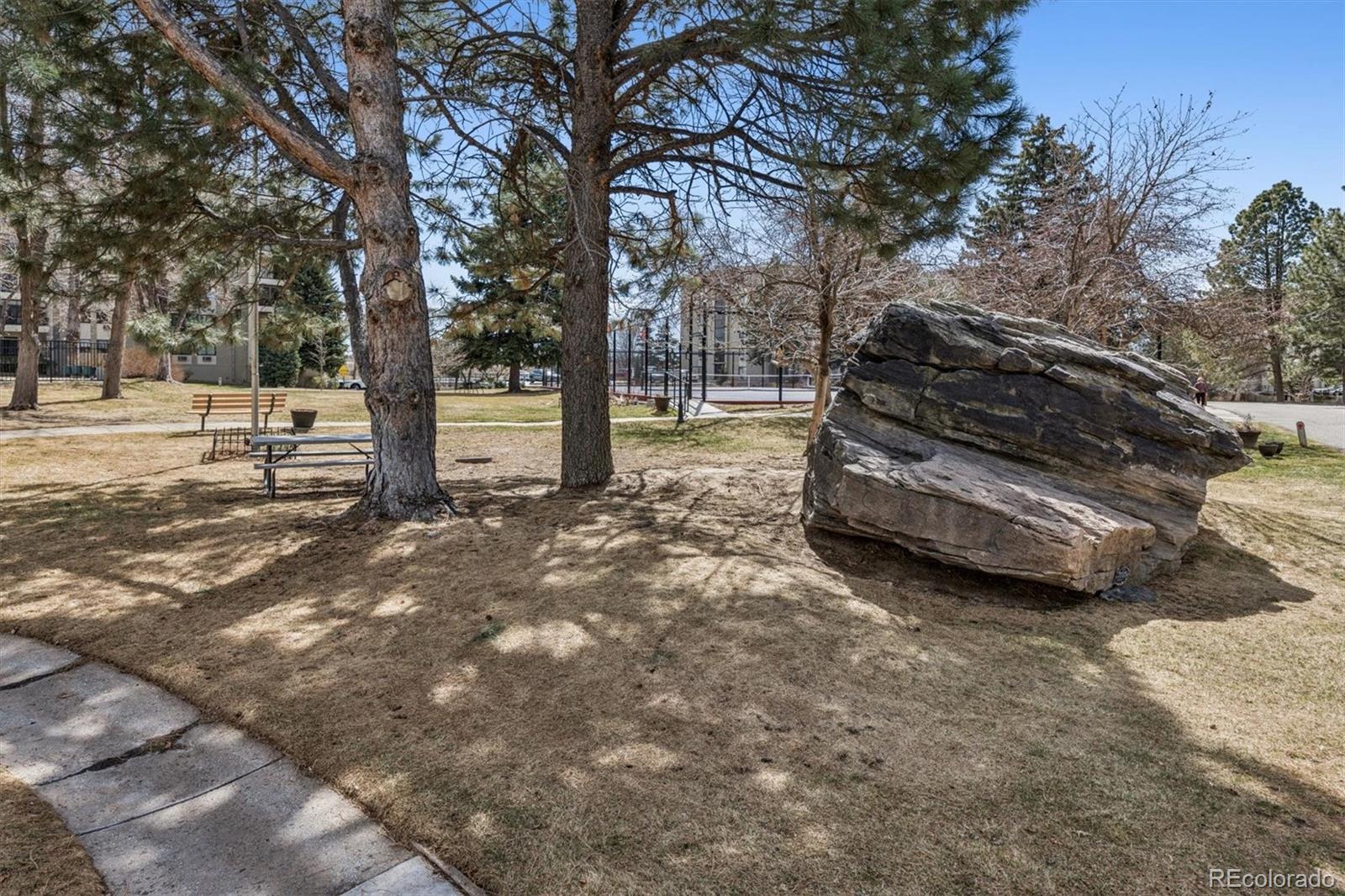 13902 E Marina Drive Unit: 311