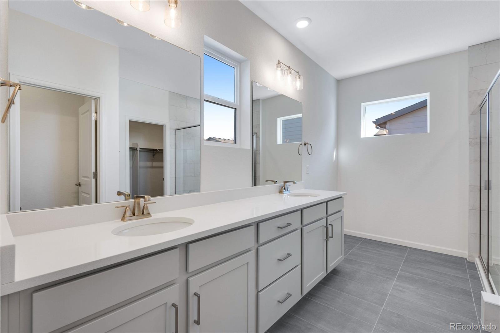 13521 E 99th Place