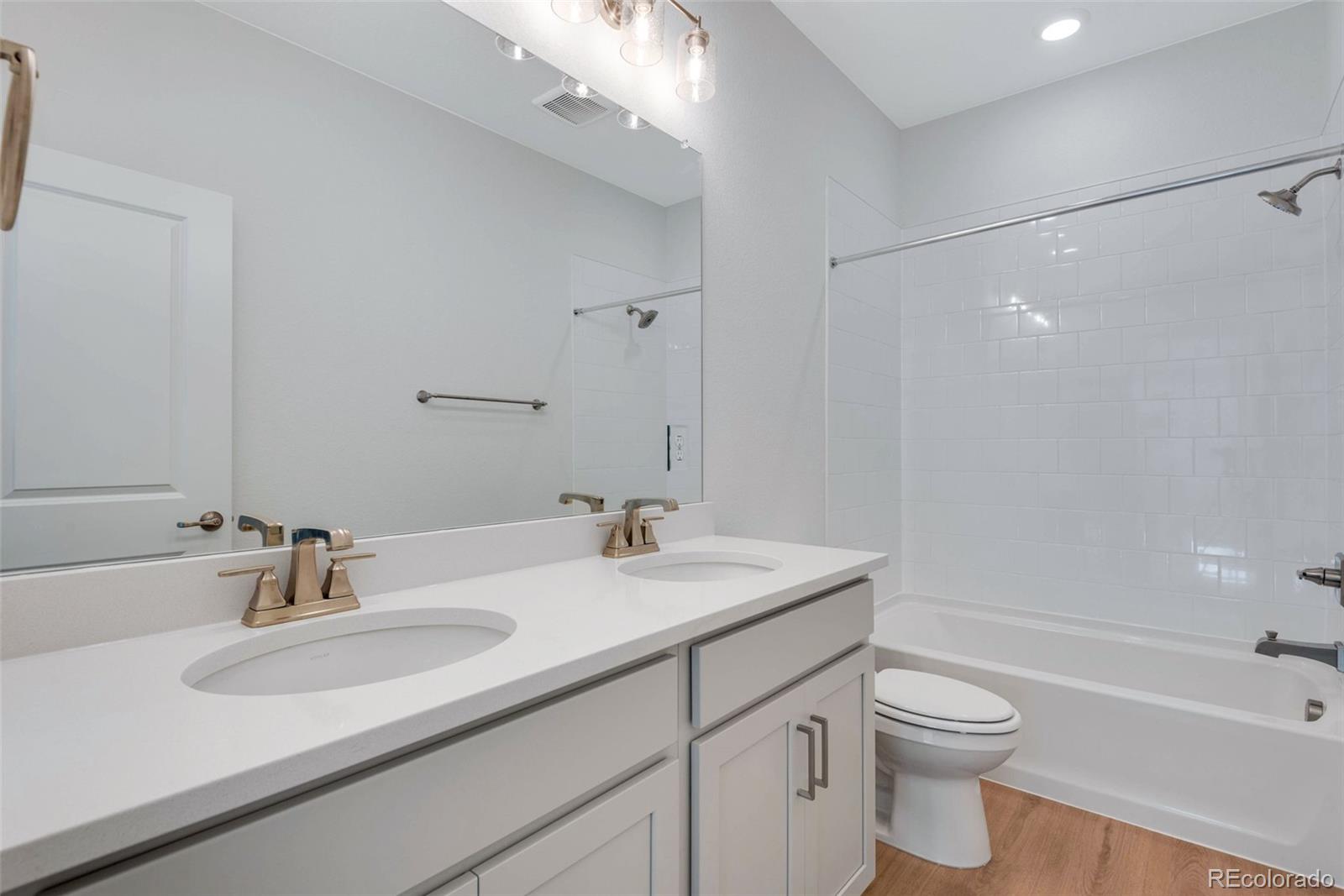13521 E 99th Place