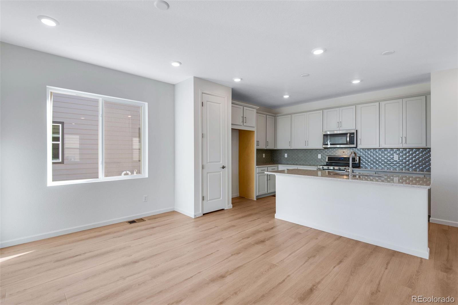 13521 E 99th Place
