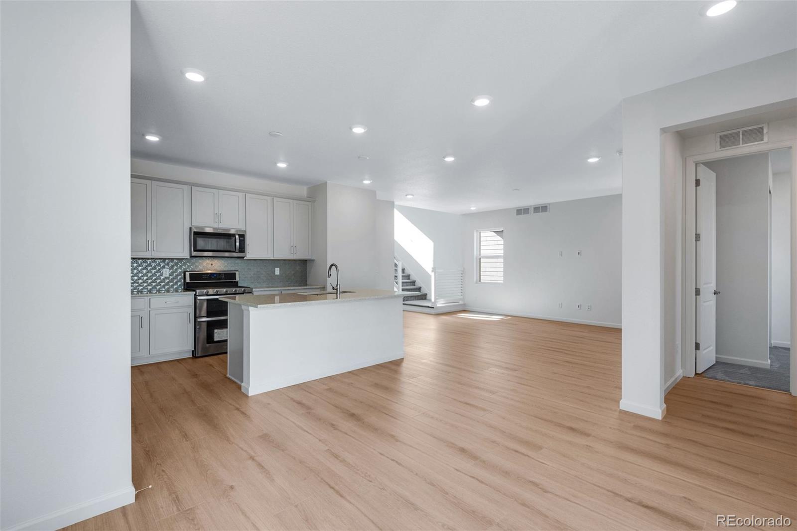 13521 E 99th Place