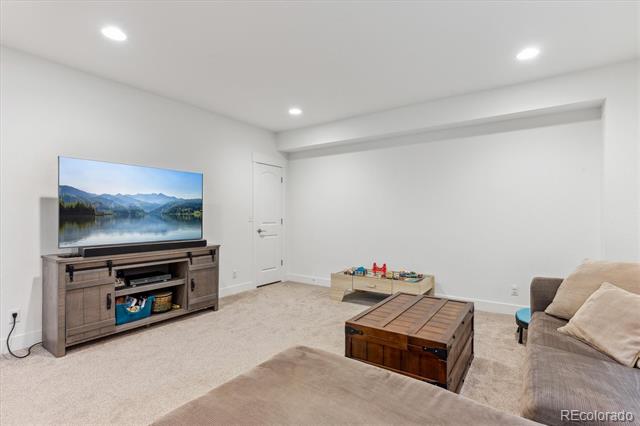 10360 E 57th Place