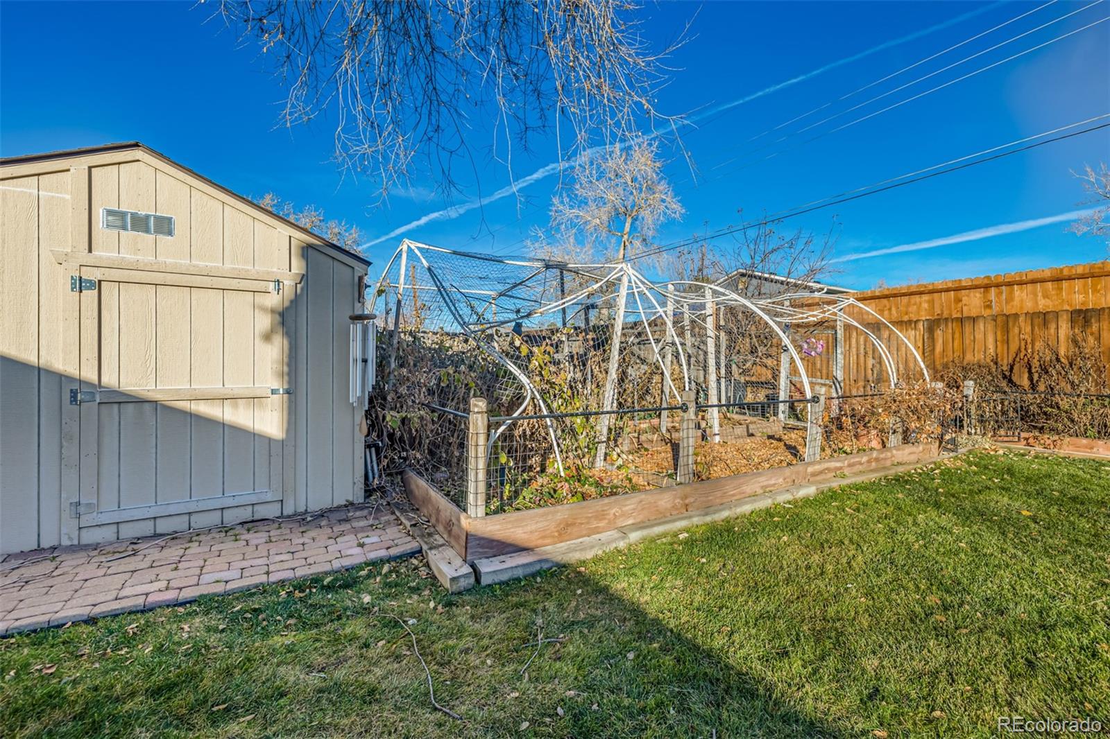 4137 E Davies Place