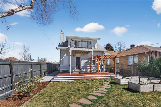 3357 N Gaylord Street