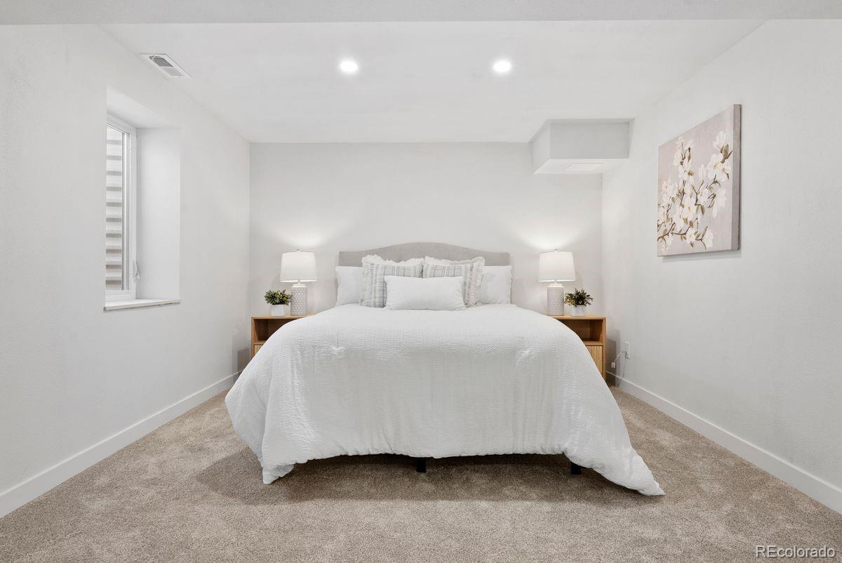 7461 S Kit Carson Street