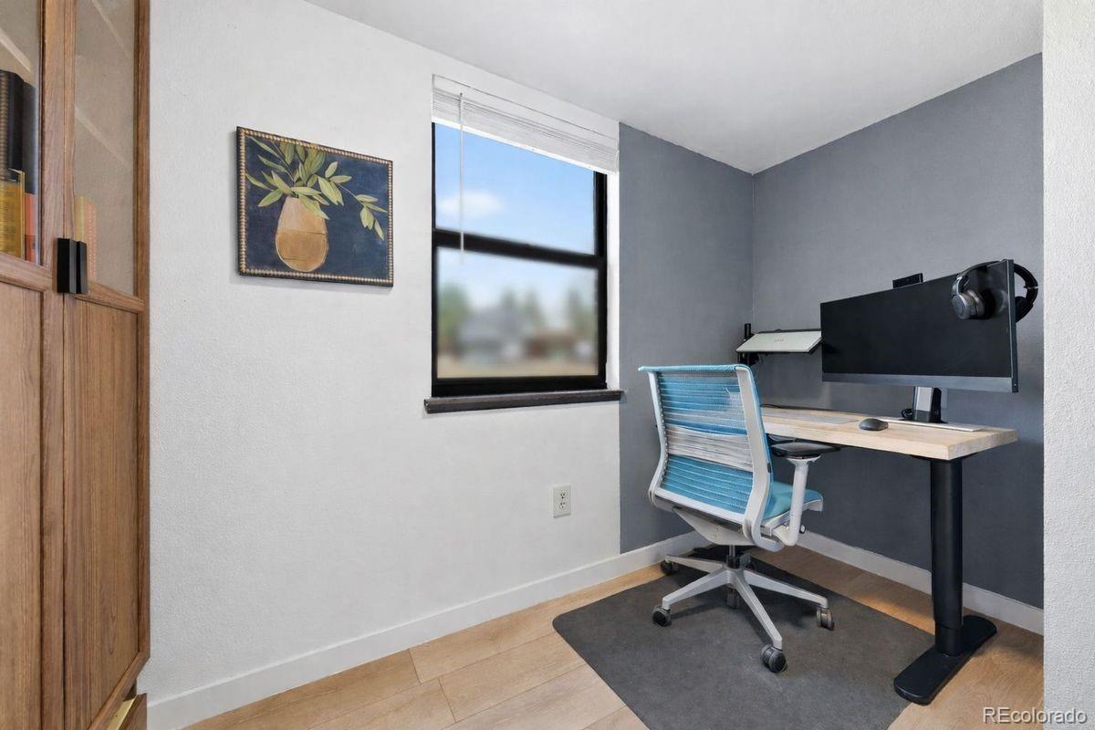 7461 S Kit Carson Street