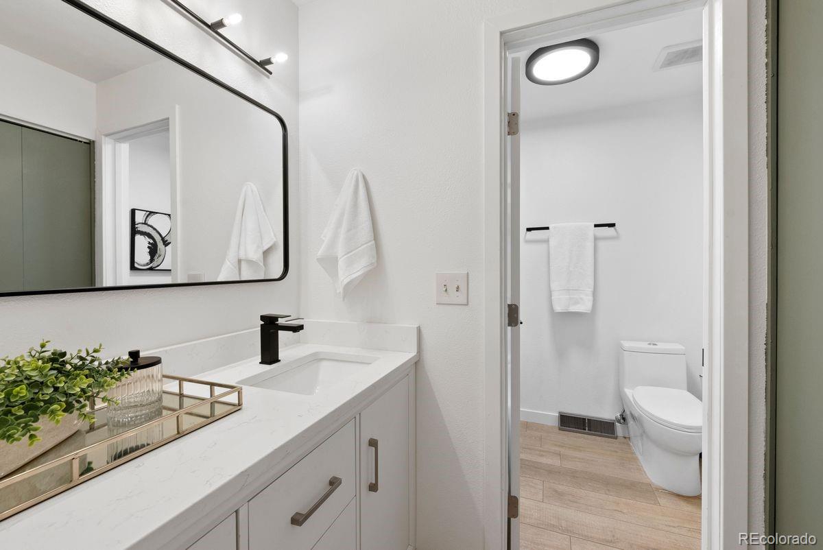 7461 S Kit Carson Street