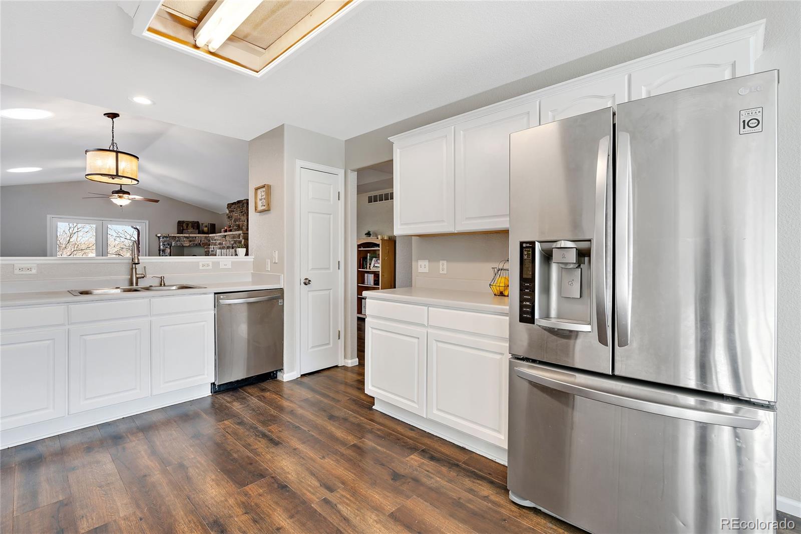 9408 High Cliffe Street