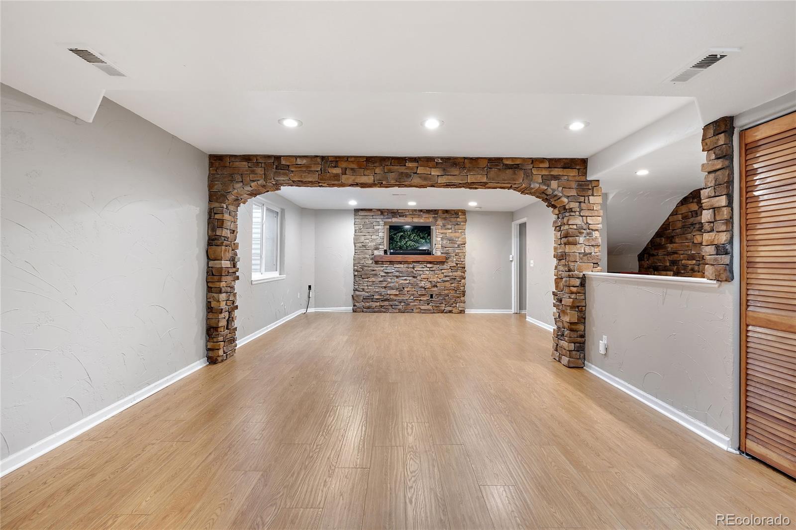 9408 High Cliffe Street
