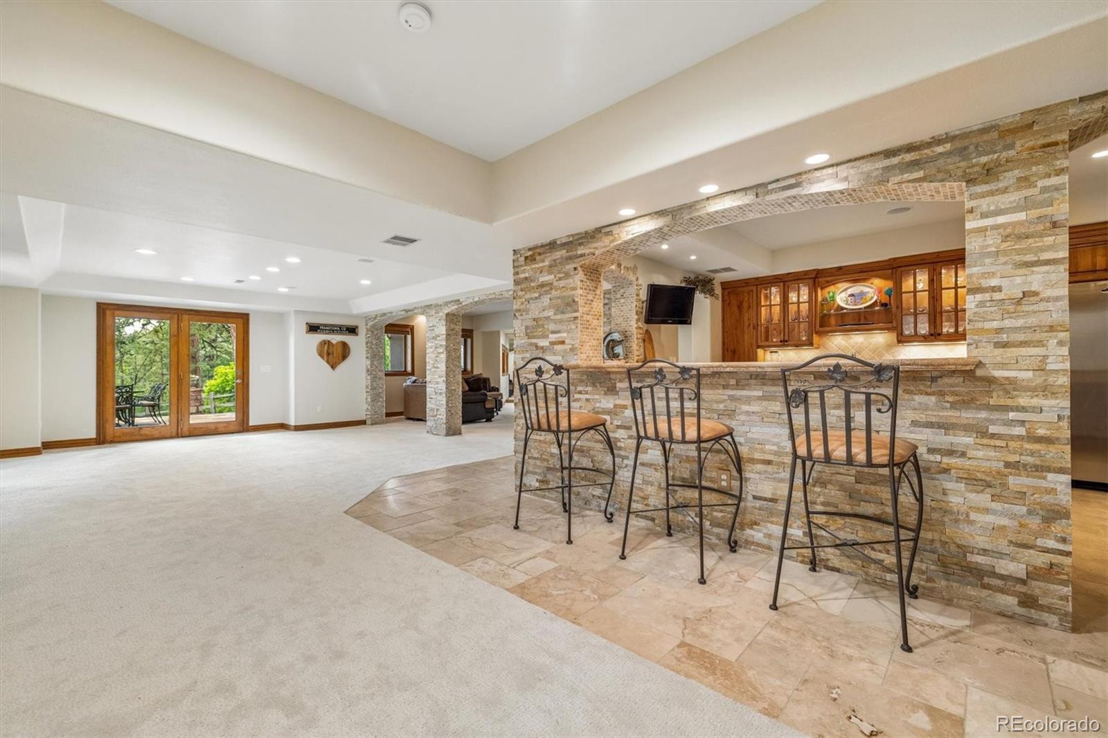2376 Trails End