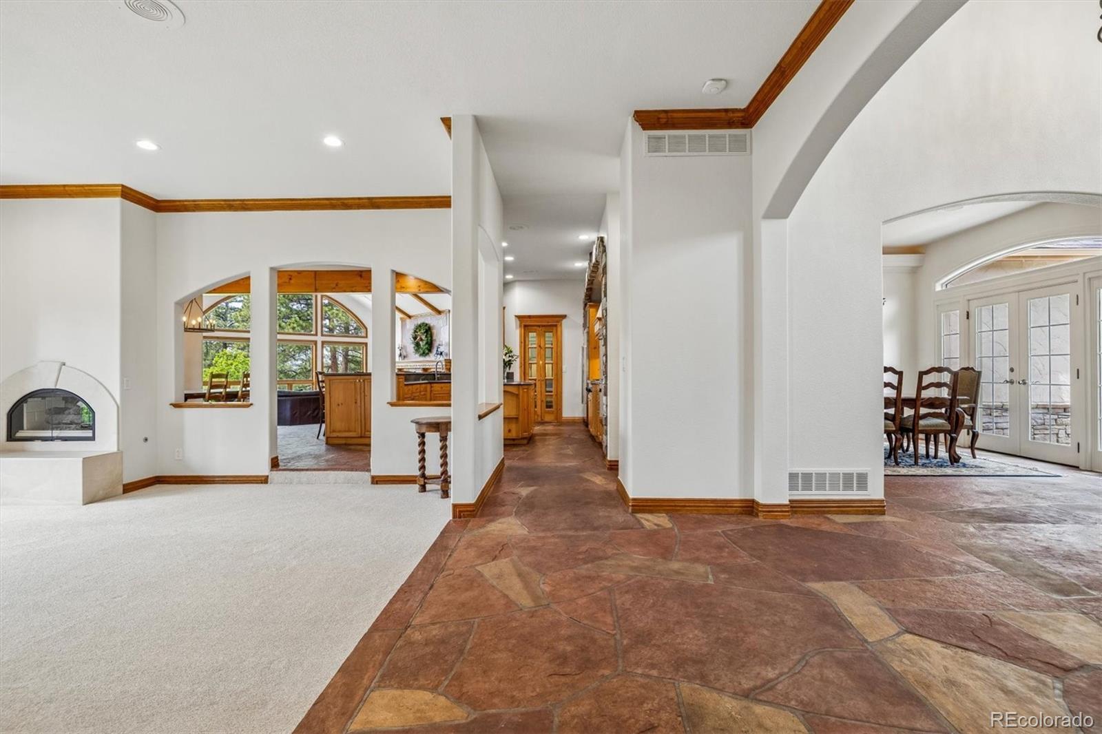 2376 Trails End