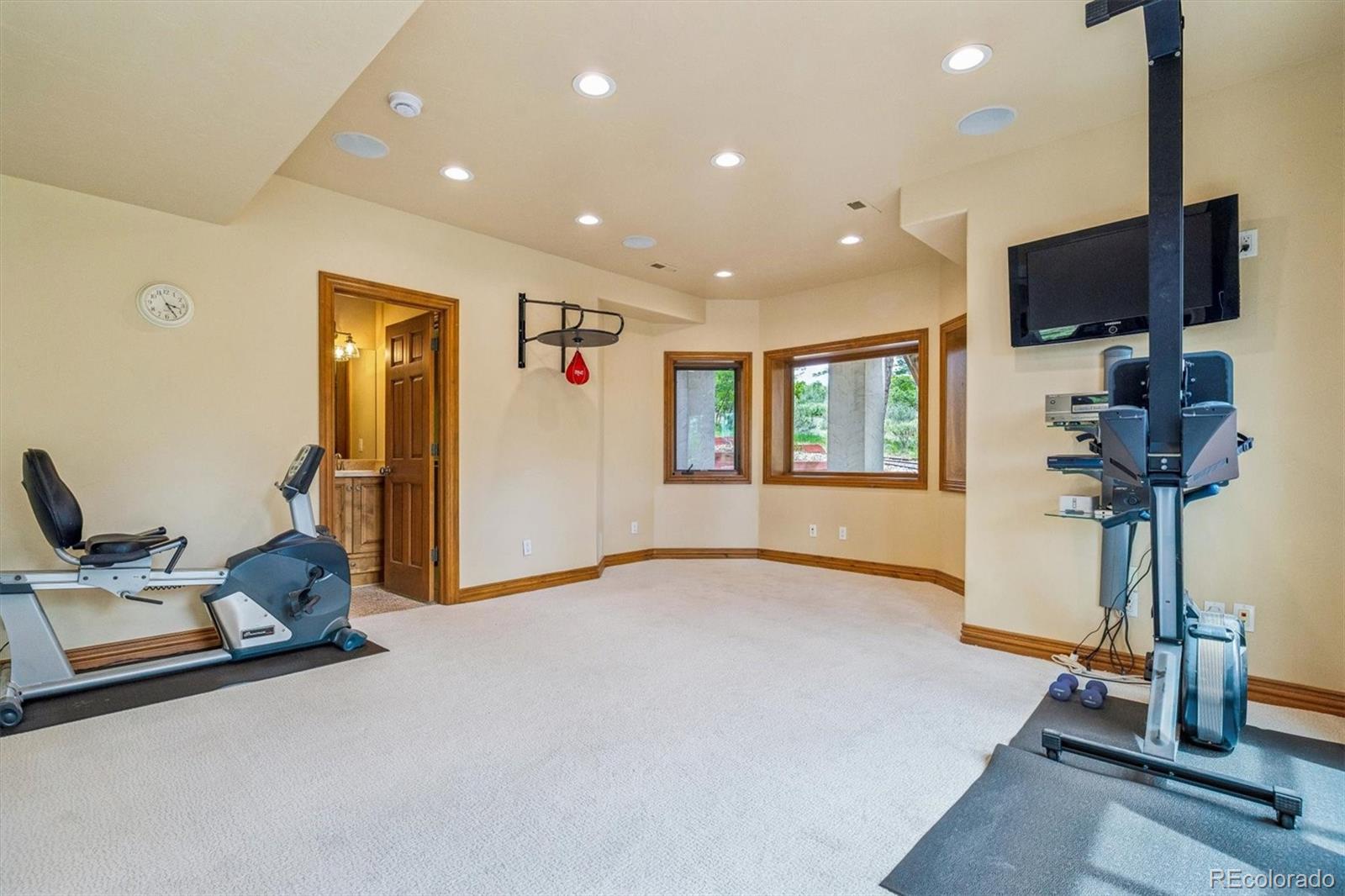 2376 Trails End