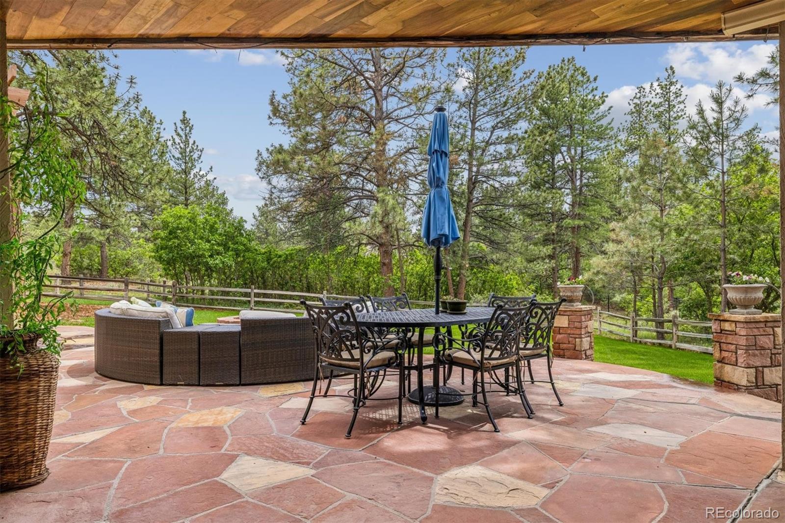 2376 Trails End