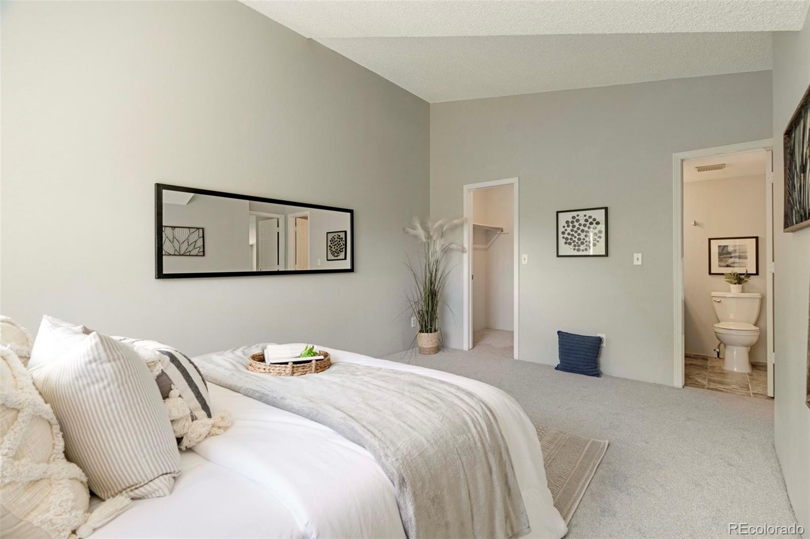 8005 E Colorado Avenue Unit: 4