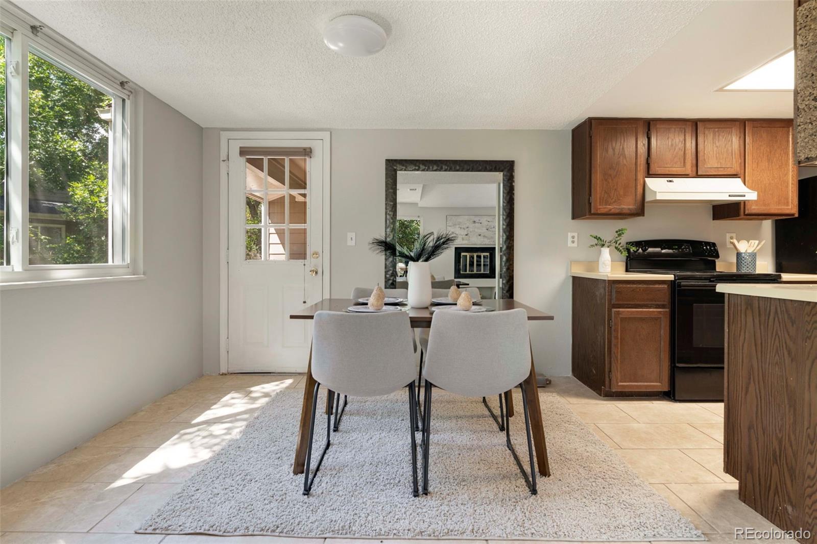 8005 E Colorado Avenue Unit: 4