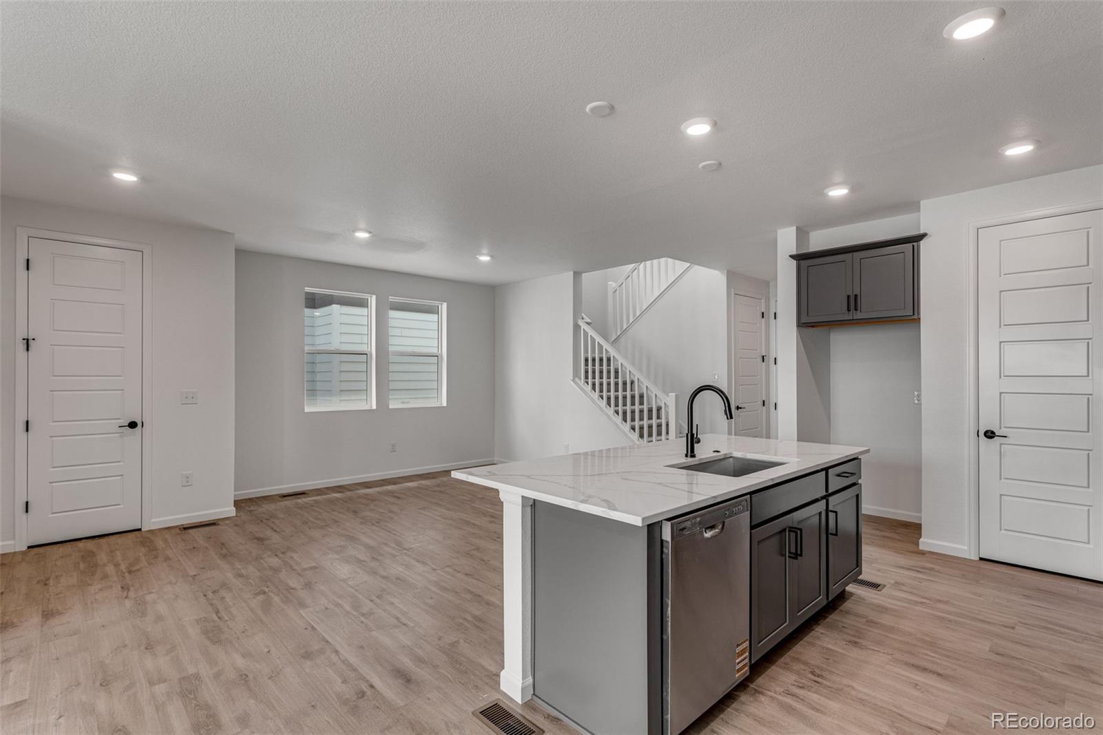 1415 Great Western Drive