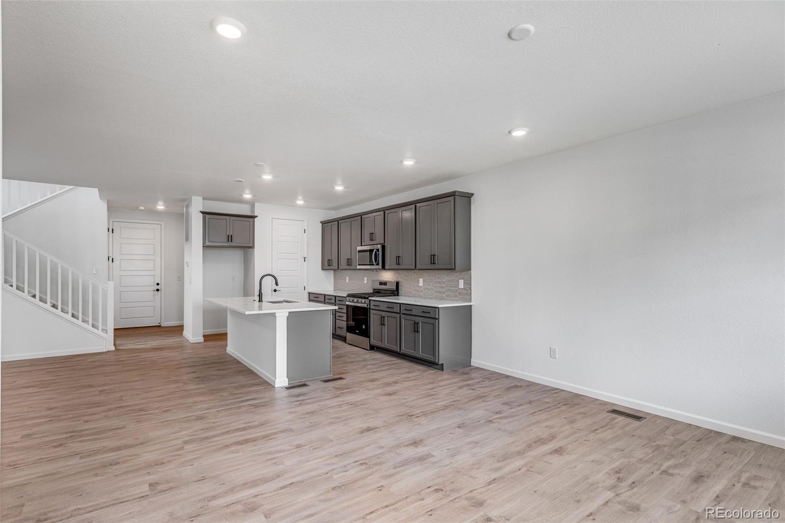 1415 Great Western Drive