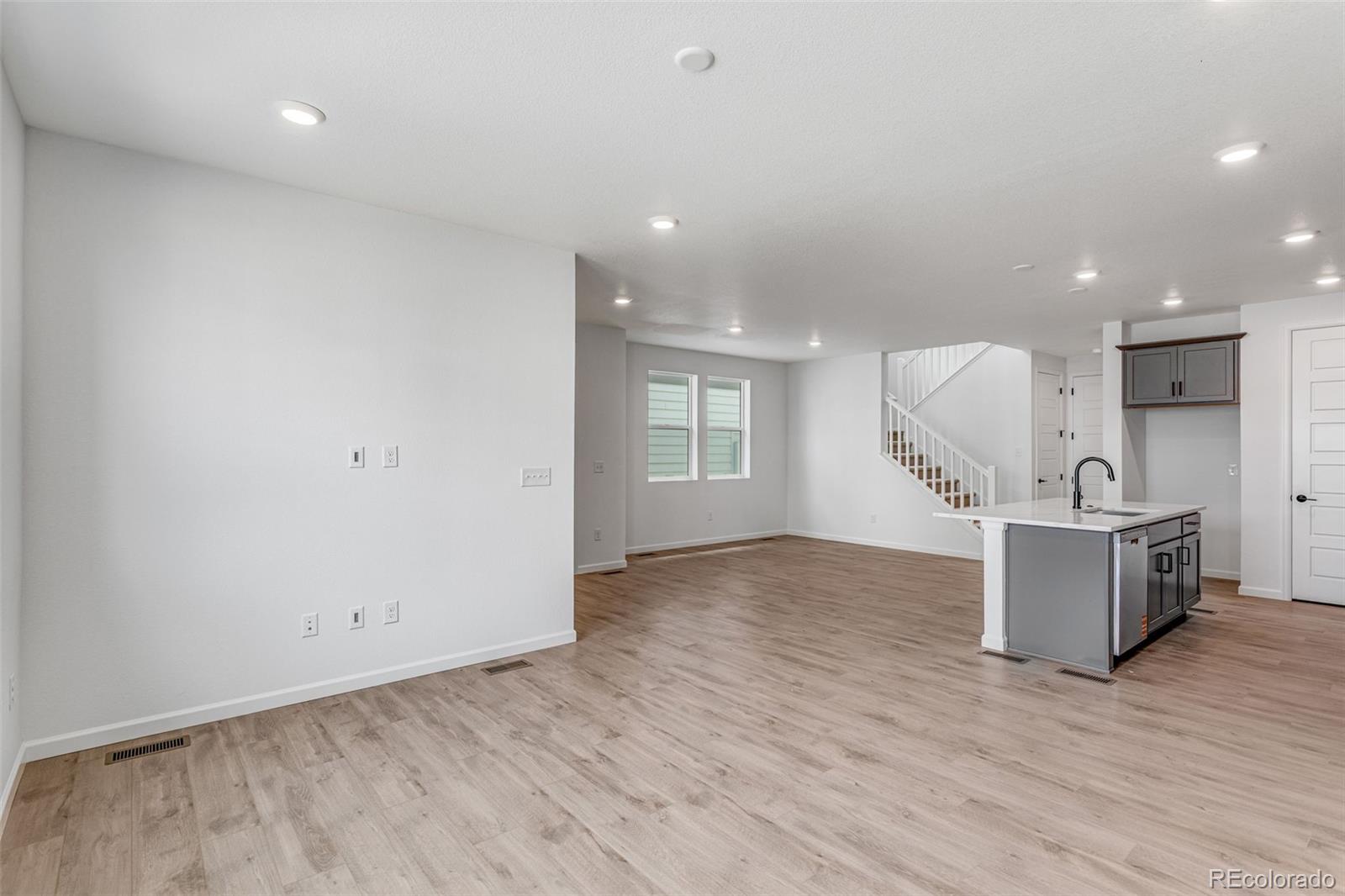1415 Great Western Drive