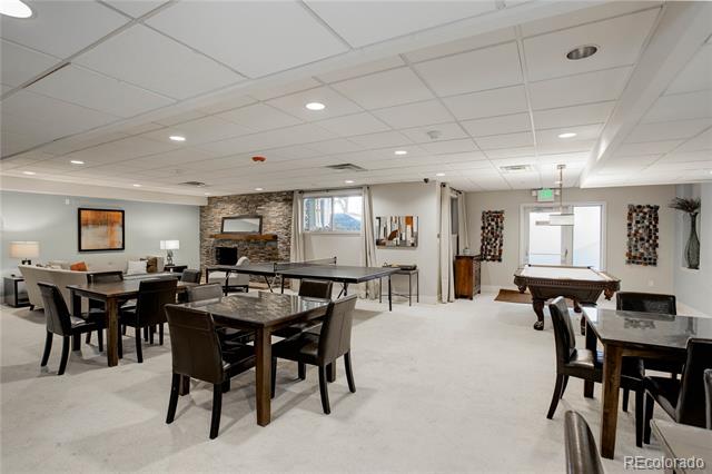2 Adams Street Unit: 608