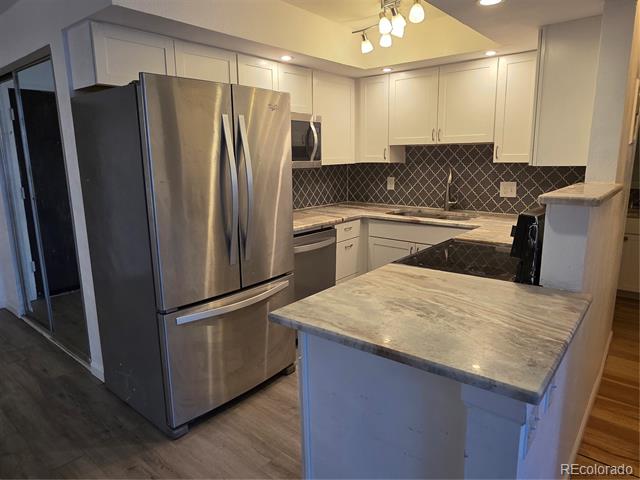 2 Adams Street Unit: 608