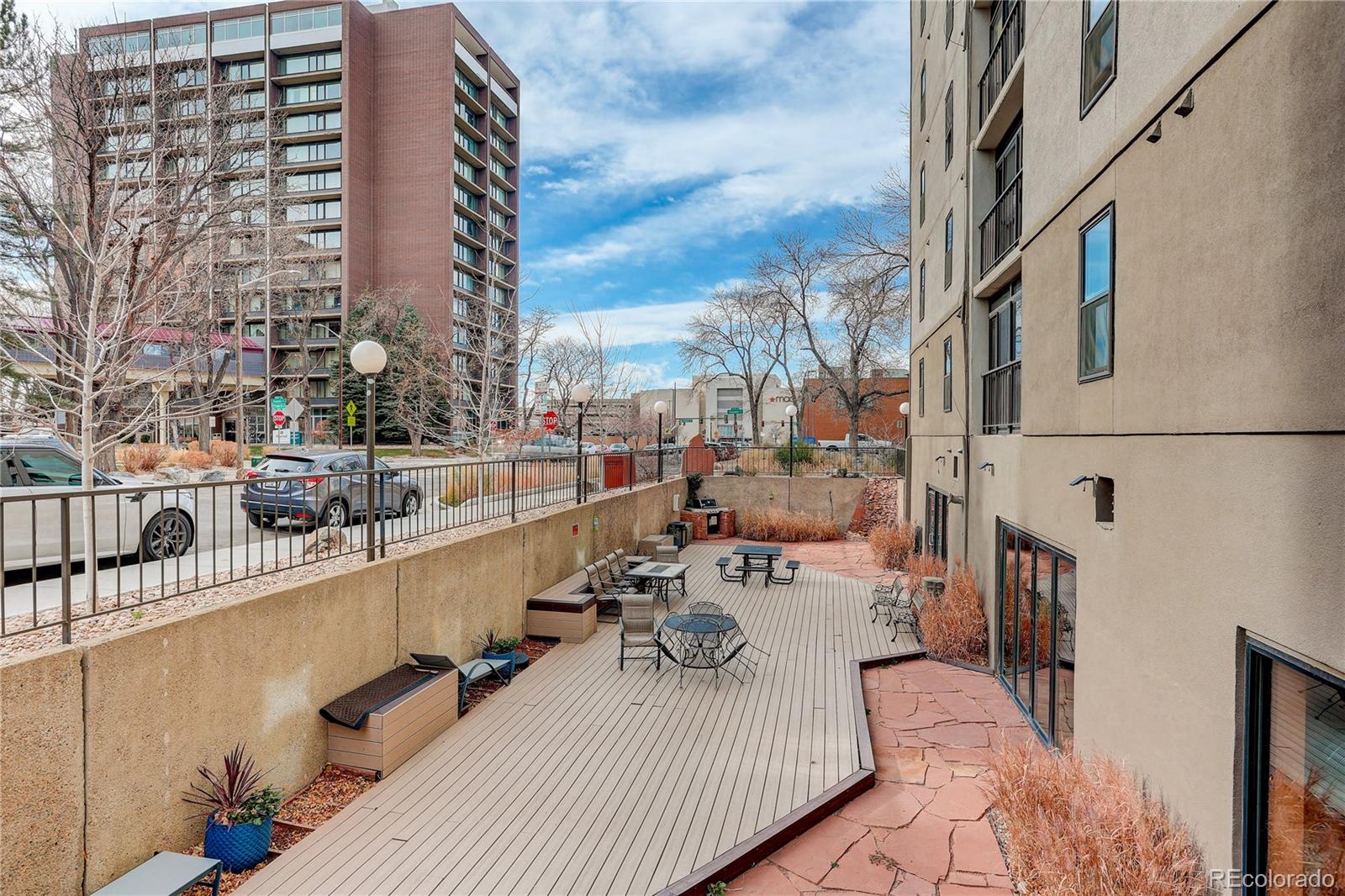 2 Adams Street Unit: 608