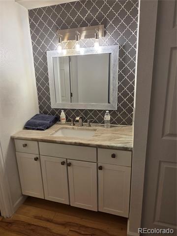 2 Adams Street Unit: 608