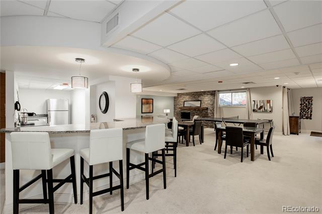 2 Adams Street Unit: 608