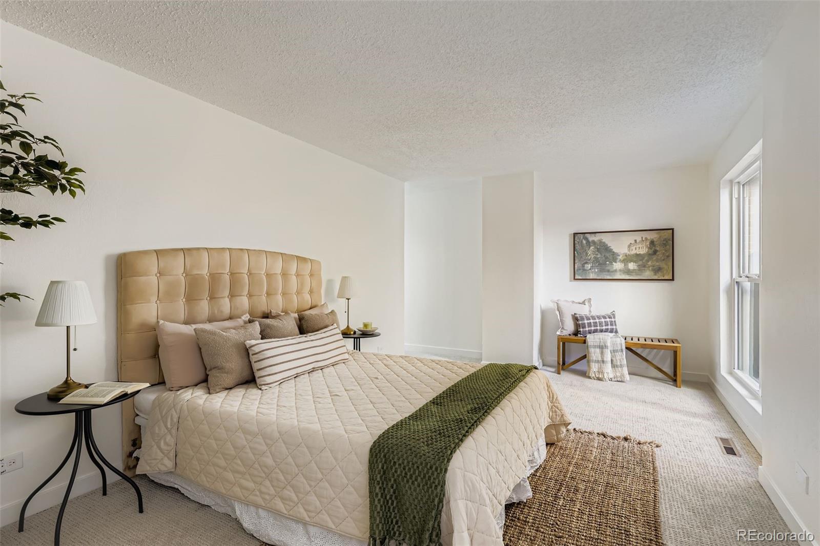 2823 S Locust Street