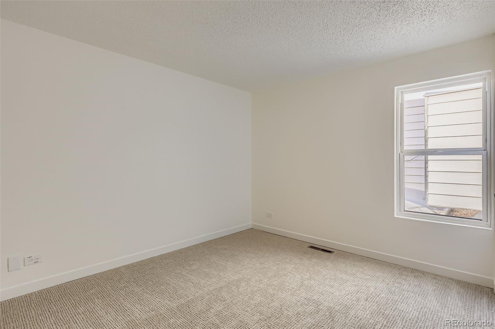 2823 S Locust Street