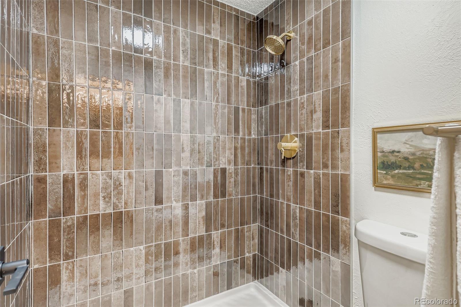 2823 S Locust Street