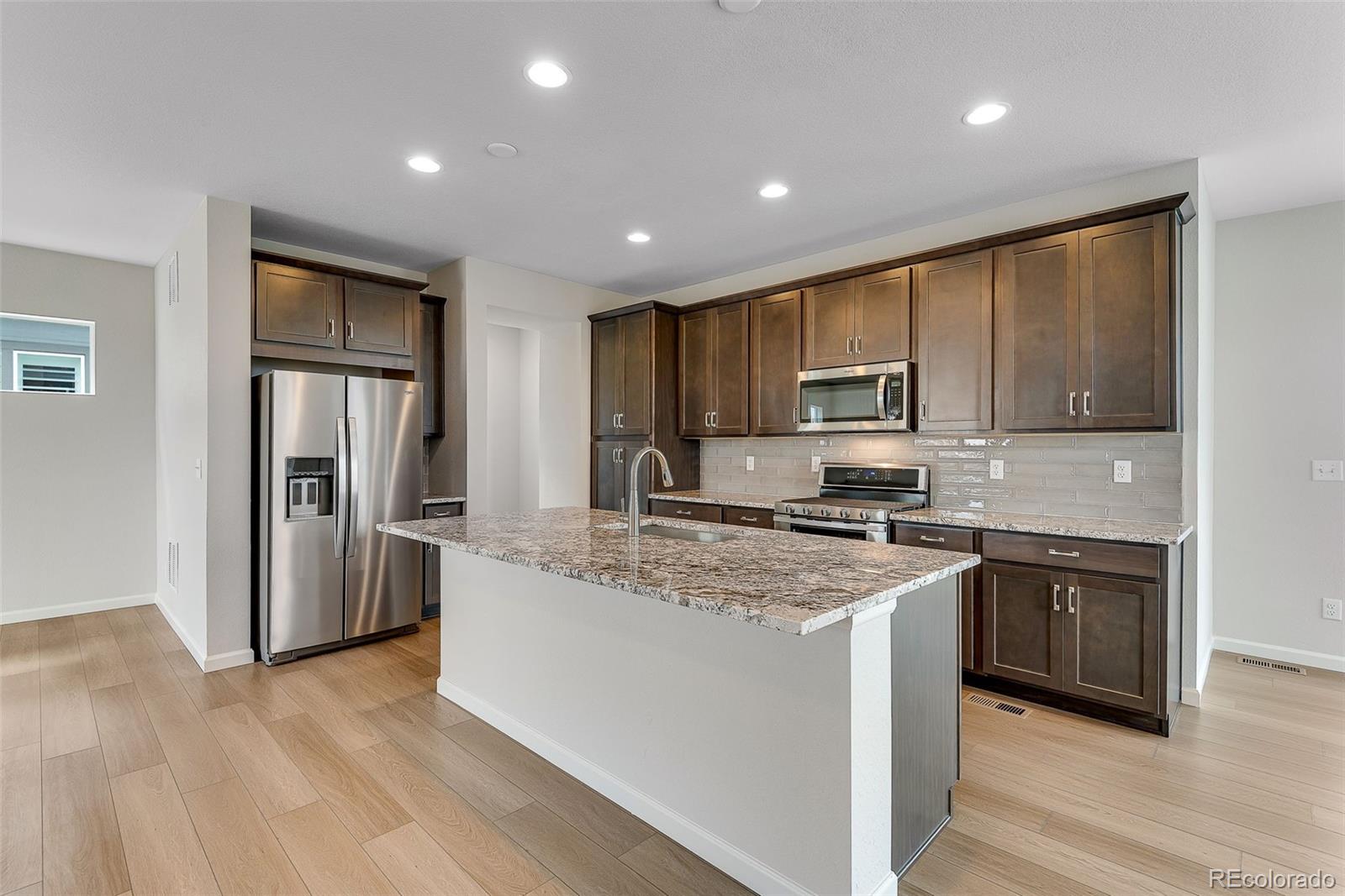 10661 Reunion Parkway