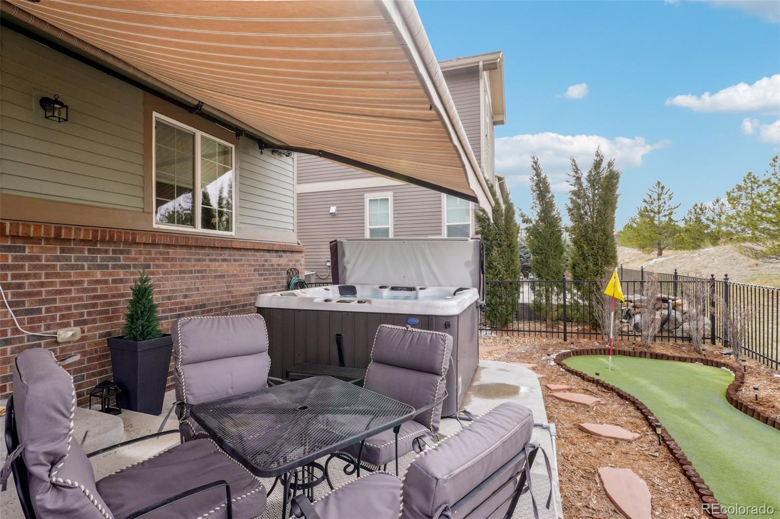 7565 S Quantock Court