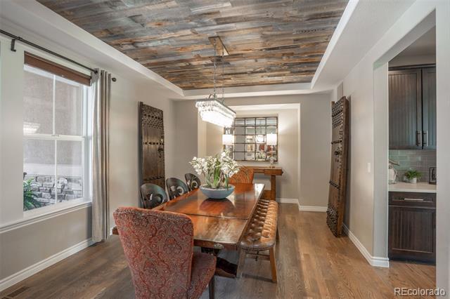 228 Maplehurst Point