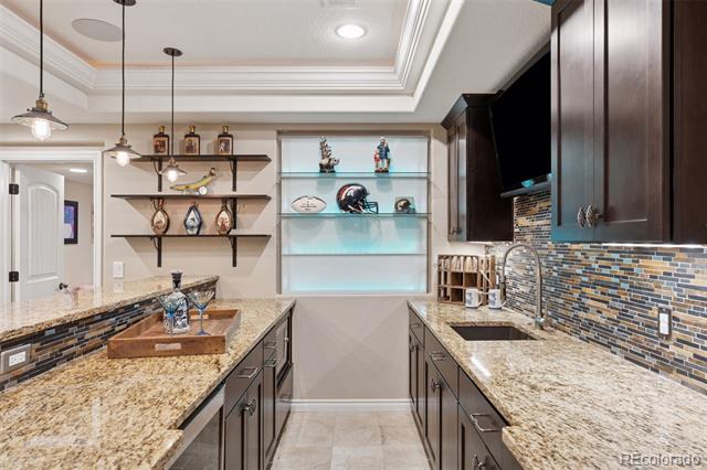 228 Maplehurst Point